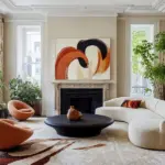 Plantes d’intérieur faciles d’entretien posées sur un meuble dans un intérieur lumineux